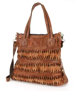 AmeriLeather Oida Twist Leather Convertible Shoulder Bag