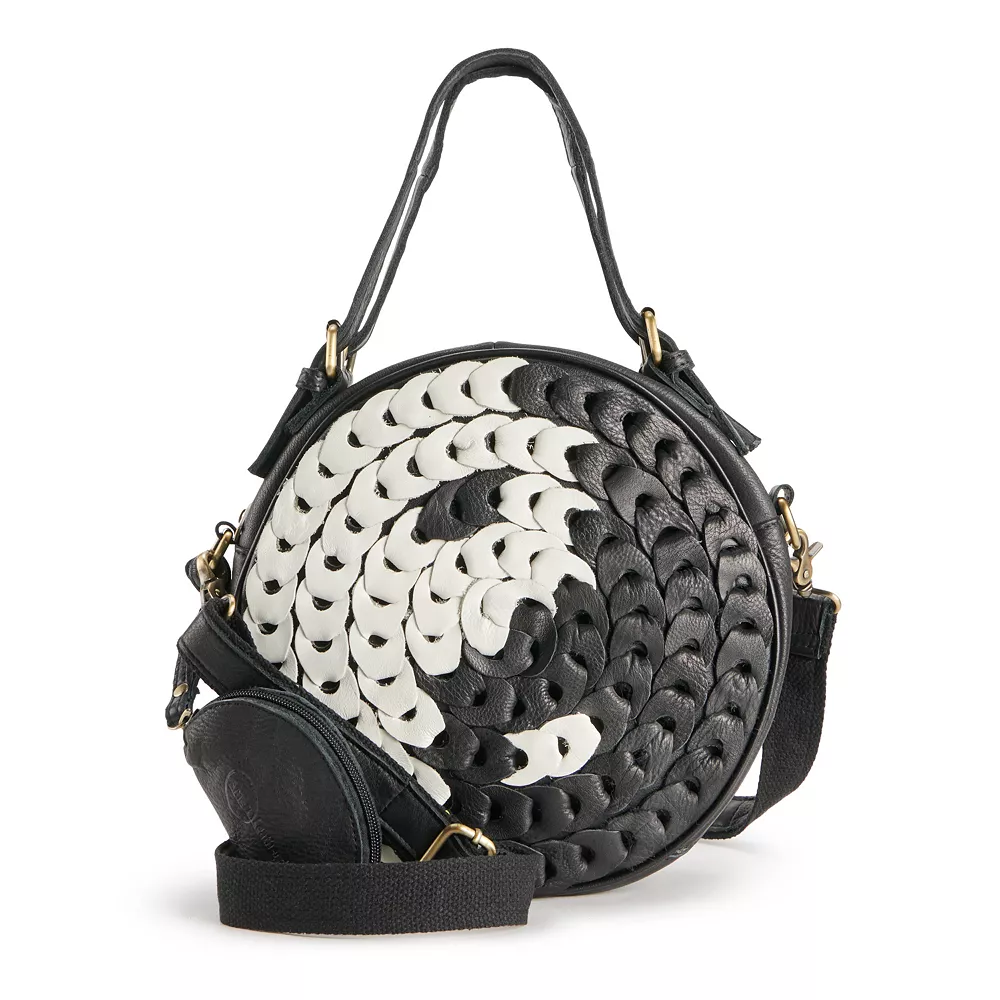 AmeriLeather Dream Catcher Convertible Leather Crossbody 4 AmeriLeather Dream Catcher Convertible Leather Crossbody - Image 2