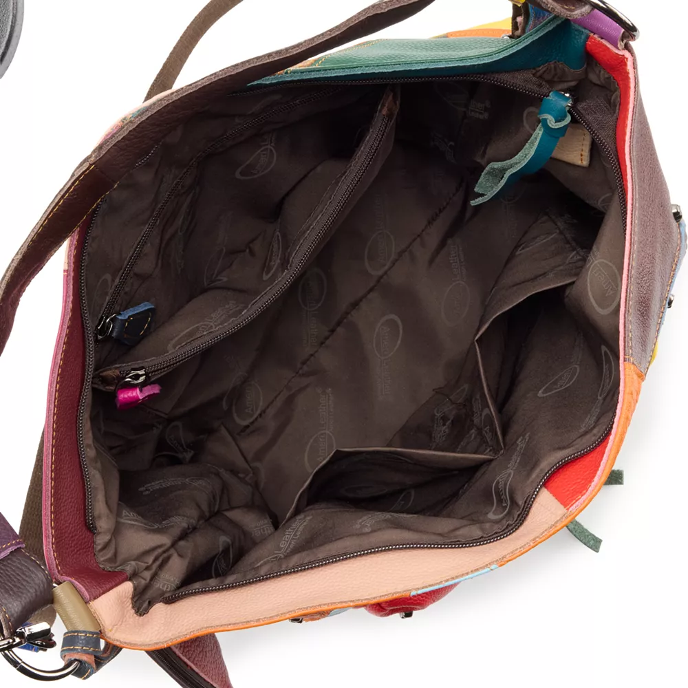 AmeriLeather QMetal Mini Skulls Leather Crossbody Bag 5 AmeriLeather QMetal Mini Skulls Leather Crossbody Bag - Image 3